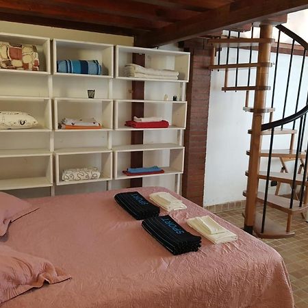 Flat Nirmala Studio-Shop Apartment Milan Bagian luar foto