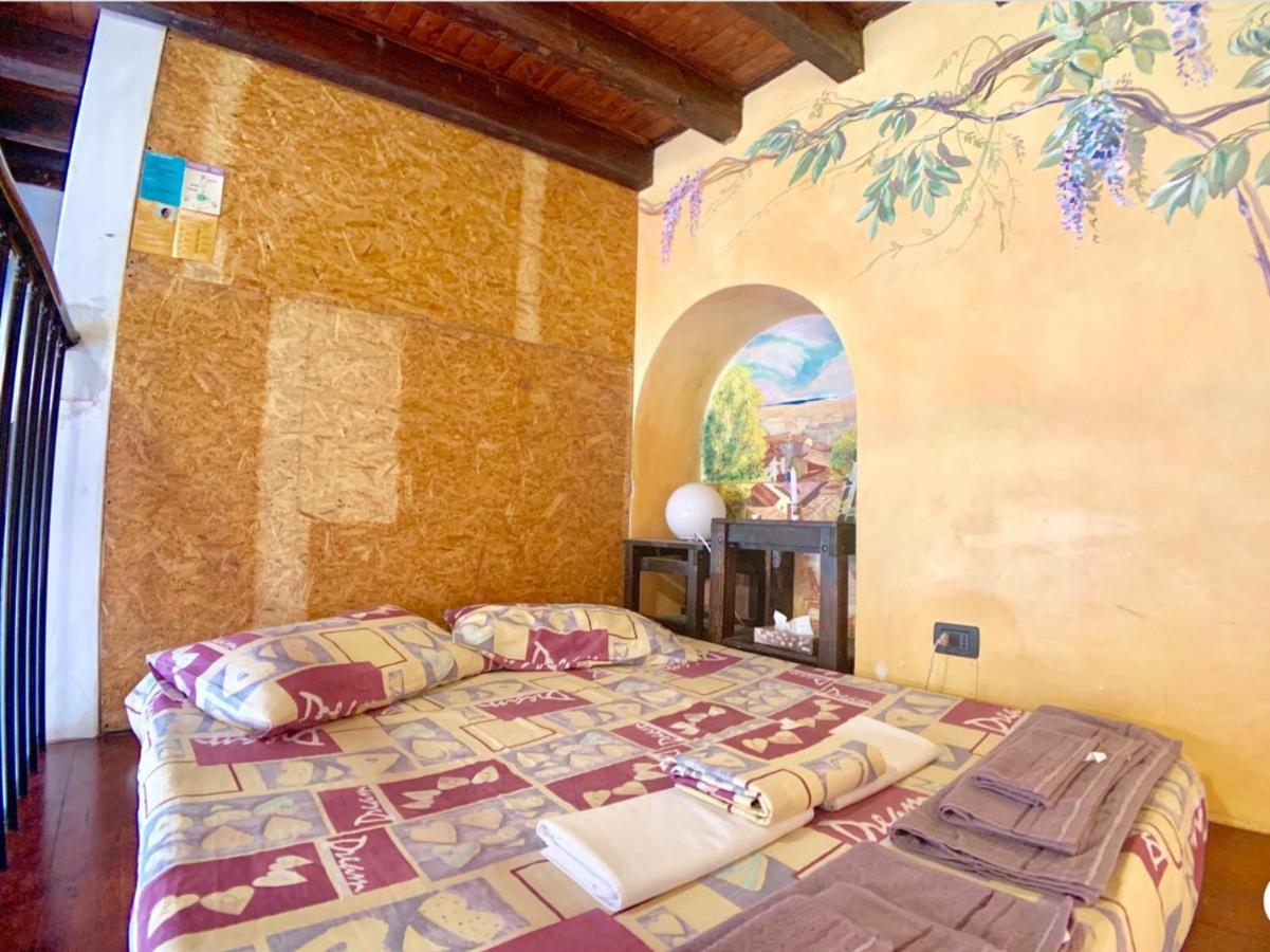 Flat Nirmala Studio-Shop Apartment Milan Bagian luar foto